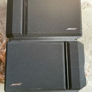 Bose bookshelf speaker